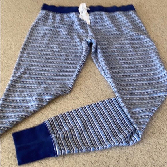 ~*NWT WOMENS GAP GAPBODY COMFY JAMMIE BOTTOMS SHORTS*~ BLUE SNOWFLAKES FANNEL